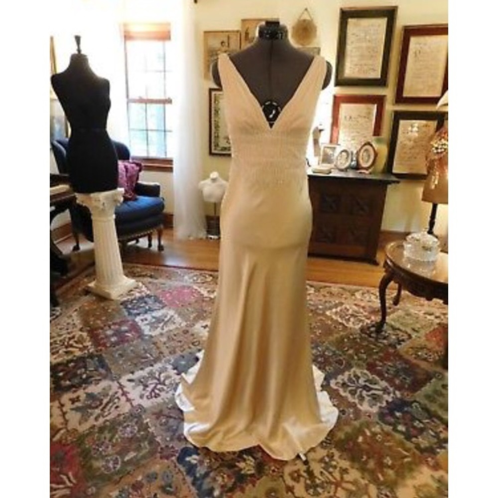 Carmen Marc Valvo ivory evening gown wedding dress